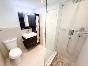 8401 Royal Palm Blvd 8401, Coral Springs FL 33065