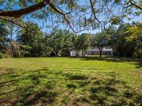 12100 NW 27th Ct, Plantation FL 33323