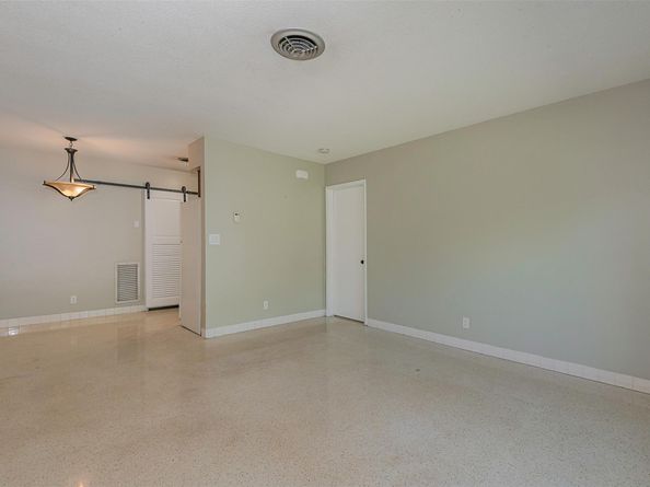 321 SE 1st Ave, Pompano Beach FL 33060