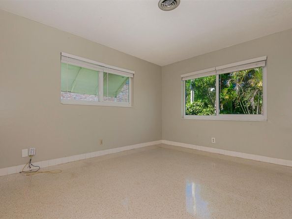 321 SE 1st Ave, Pompano Beach FL 33060