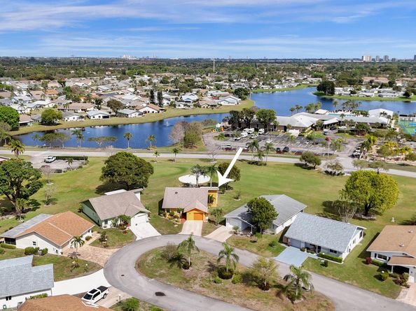 3570 Amalfi Drive, West Palm Beach FL 33417