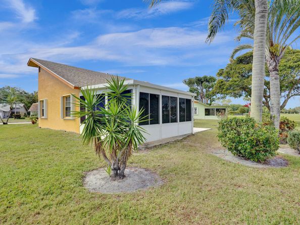 3570 Amalfi Drive, West Palm Beach FL 33417