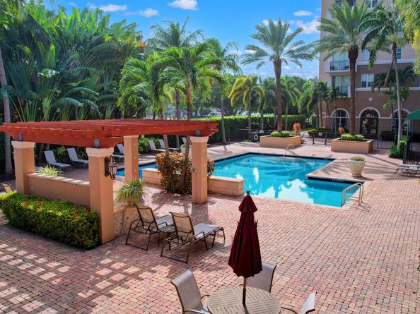 616 Clearwater Park Road 907, West Palm Beach FL 33401