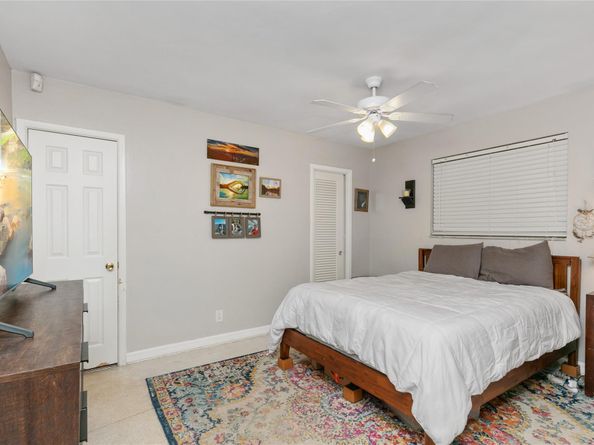 3261 NW 6th Ave, Fort Lauderdale FL 33309