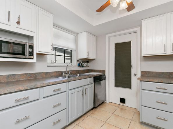 3261 NW 6th Ave, Fort Lauderdale FL 33309