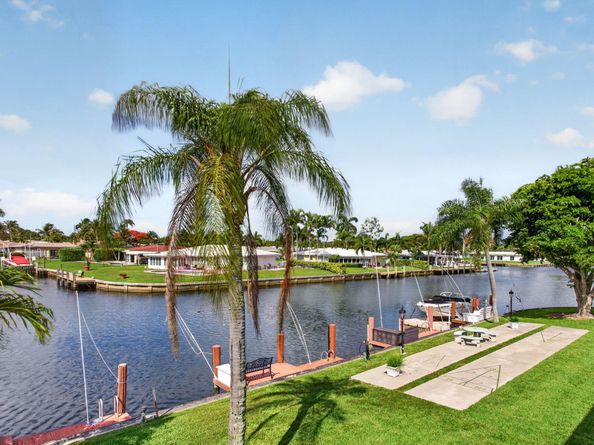 800 Pine Drive 13, Pompano Beach FL 33060