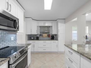 1701 SW 8th Avenue, Boynton Beach FL 33426