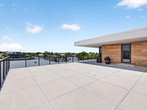 1529 Middle River Drive, Fort Lauderdale FL 33304