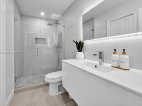 2000 S Bayshore Drive 65, Miami FL 33133
