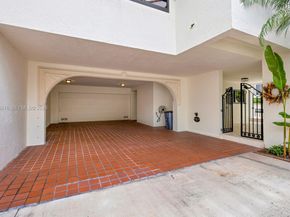 2000 S Bayshore Drive 65, Miami FL 33133