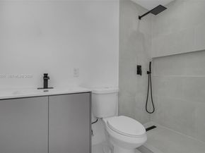 19425 NW 39th Avenue, Miami Gardens FL 33055