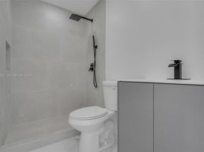 19425 NW 39th Avenue, Miami Gardens FL 33055