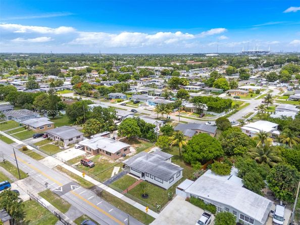 19425 NW 39th Avenue, Miami Gardens FL 33055
