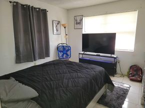 606 NW 179th Street, Miami Gardens FL 33169