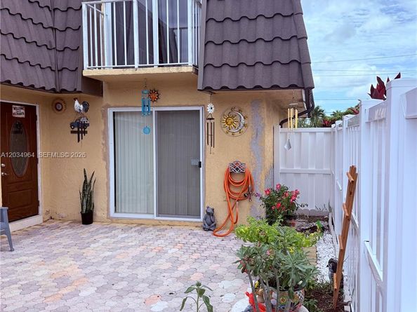 Undisclosed Address #A12034964, Boca Raton FL 33428