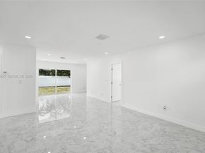 6442 Oak Street, Hollywood FL 33024