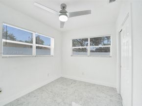 6442 Oak Street, Hollywood FL 33024
