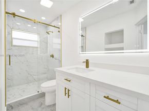 6442 Oak Street, Hollywood FL 33024