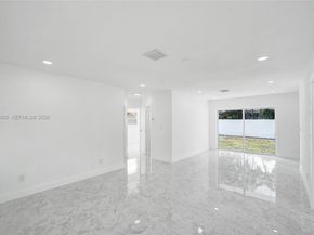 6442 Oak Street, Hollywood FL 33024