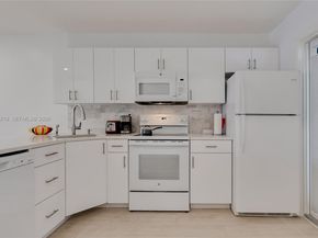 455 Paradise Isle Boulevard 101, Hallandale Beach FL 33009