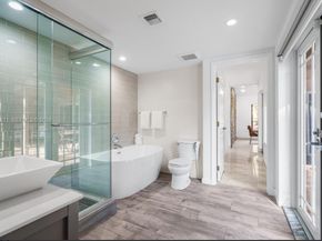 811 N Highland Drive, Hollywood FL 33021