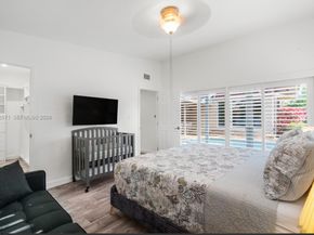 811 N Highland Drive, Hollywood FL 33021