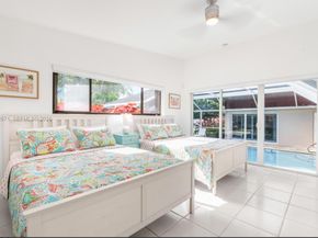 811 N Highland Drive, Hollywood FL 33021