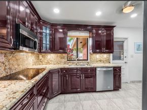 811 N Highland Drive, Hollywood FL 33021