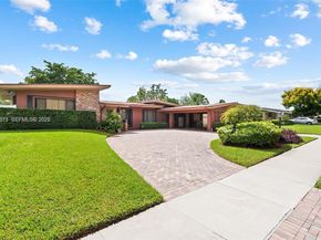 811 N Highland Drive, Hollywood FL 33021