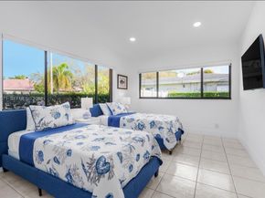 811 N Highland Drive, Hollywood FL 33021