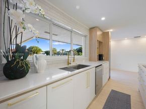 1810 SW 6th Avenue, Pompano Beach FL 33060