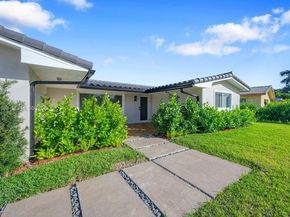 1810 SW 6th Avenue, Pompano Beach FL 33060