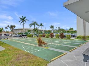 3040 NE 16th Avenue A405, Oakland Park FL 33334