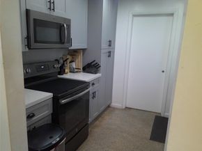 6042 NW 18th Street, Margate FL 33063