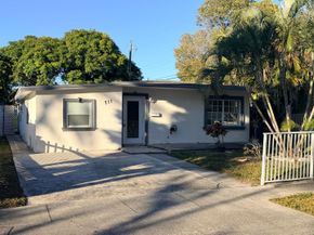 711 Fernwood Drive, West Palm Beach FL 33405