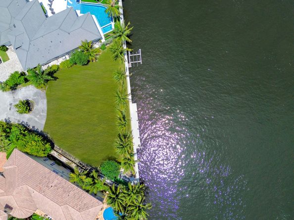 976 Banyan Drive, Delray Beach FL 33483