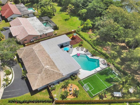 1960 SW 51st Terrace, Plantation FL 33317