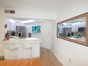 10241 NW 9th St Circle 1125, Miami FL 33172