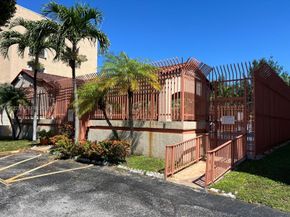 10241 NW 9th St Circle 1125, Miami FL 33172