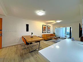 10241 NW 9th St Circle 1125, Miami FL 33172