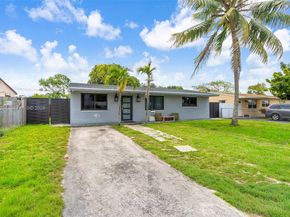 1121 N 71st Avenue, Hollywood FL 33024