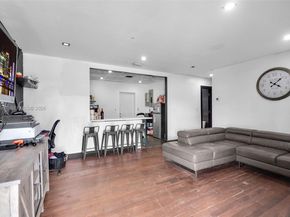 1121 N 71st Avenue, Hollywood FL 33024