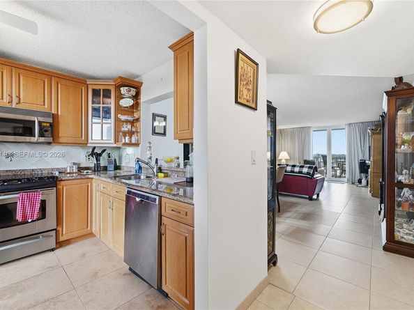 521 N Riverside Drive 606, Pompano Beach FL 33062