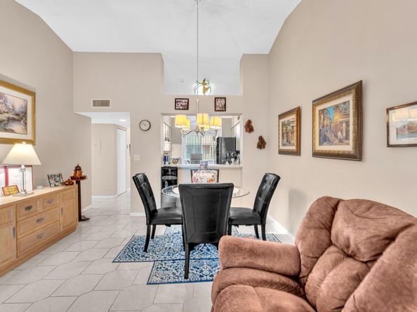 7235 S Devon Dr E209, Fort Lauderdale FL 33321