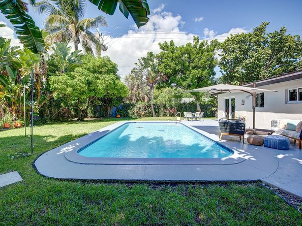 3281 NE 15th Ave, Oakland Park FL 33334