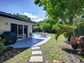 3281 NE 15th Ave, Oakland Park FL 33334