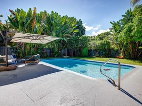 3281 NE 15th Ave, Oakland Park FL 33334