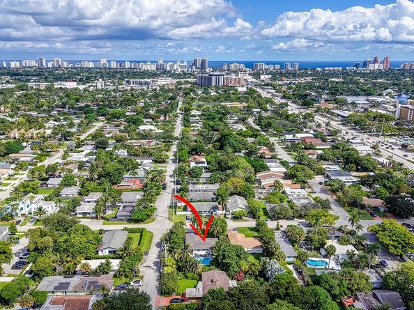 3281 NE 15th Ave, Oakland Park FL 33334