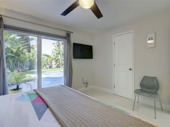 3281 NE 15th Ave, Oakland Park FL 33334