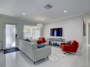 3281 NE 15th Ave, Oakland Park FL 33334
